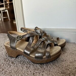 Metallic Dansko Clogs Strappy Sandals 40